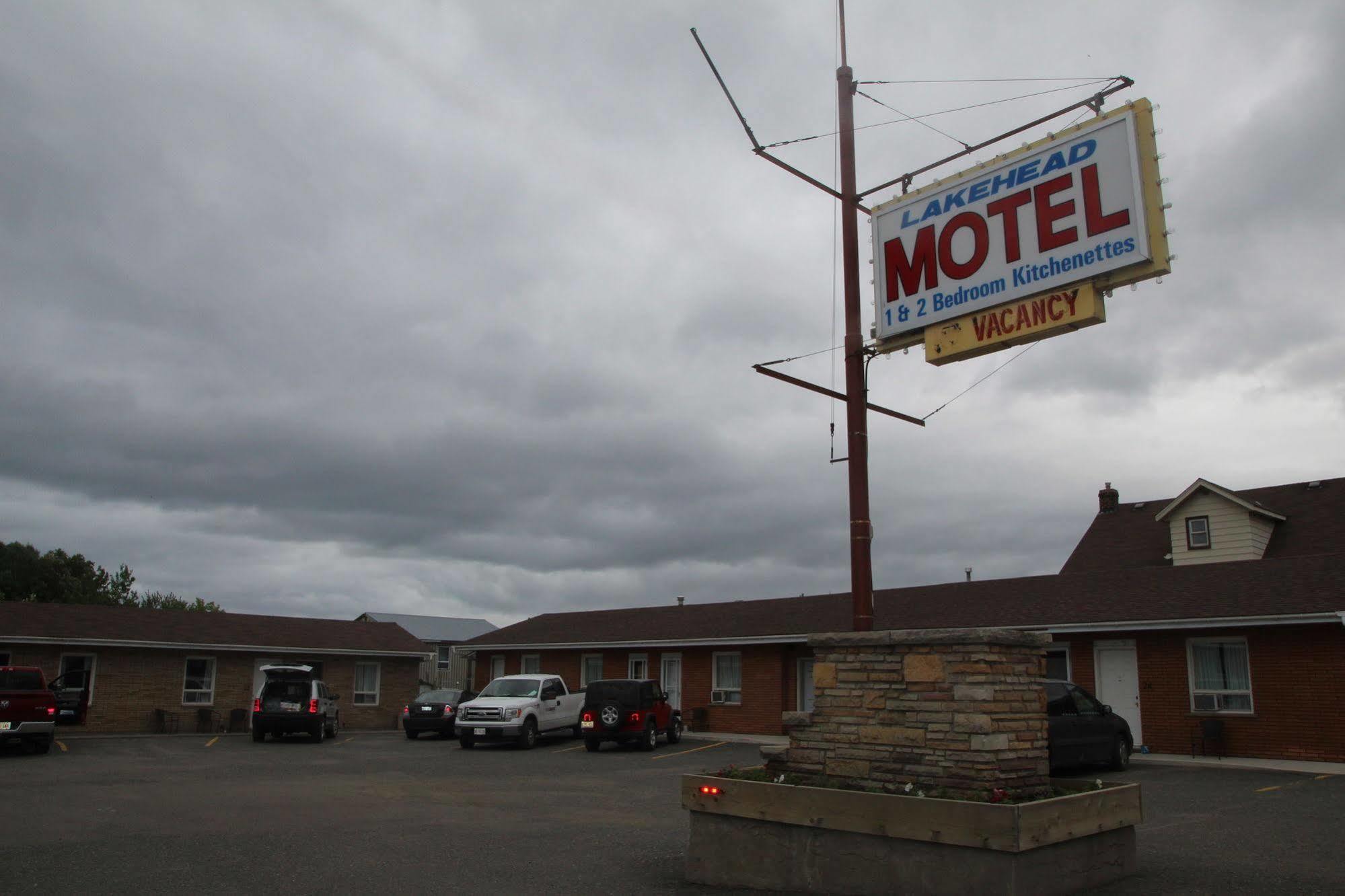 Lakehead Motel Thunder Bay Exterior photo